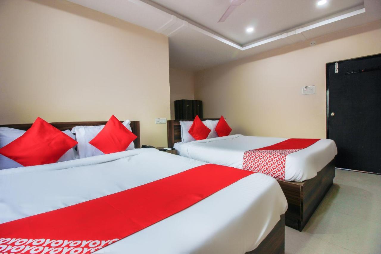 Hôtel Oyo 66942 Venus Residency à Lalaguda Extérieur photo